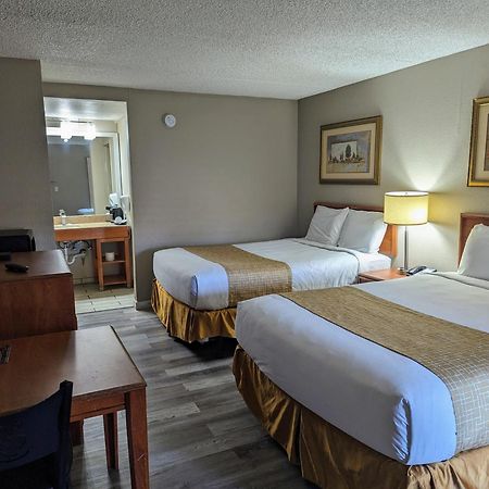 Travelodge By Wyndham Pueblo Esterno foto