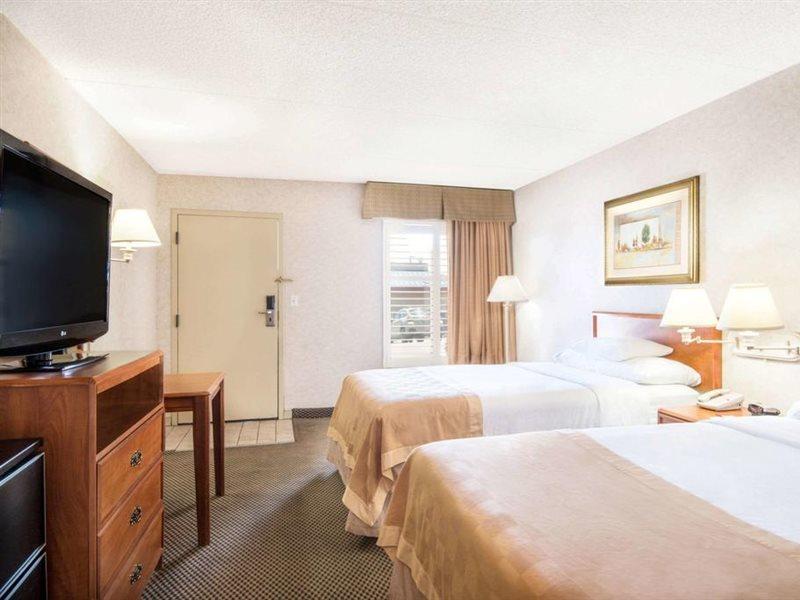 Travelodge By Wyndham Pueblo Esterno foto