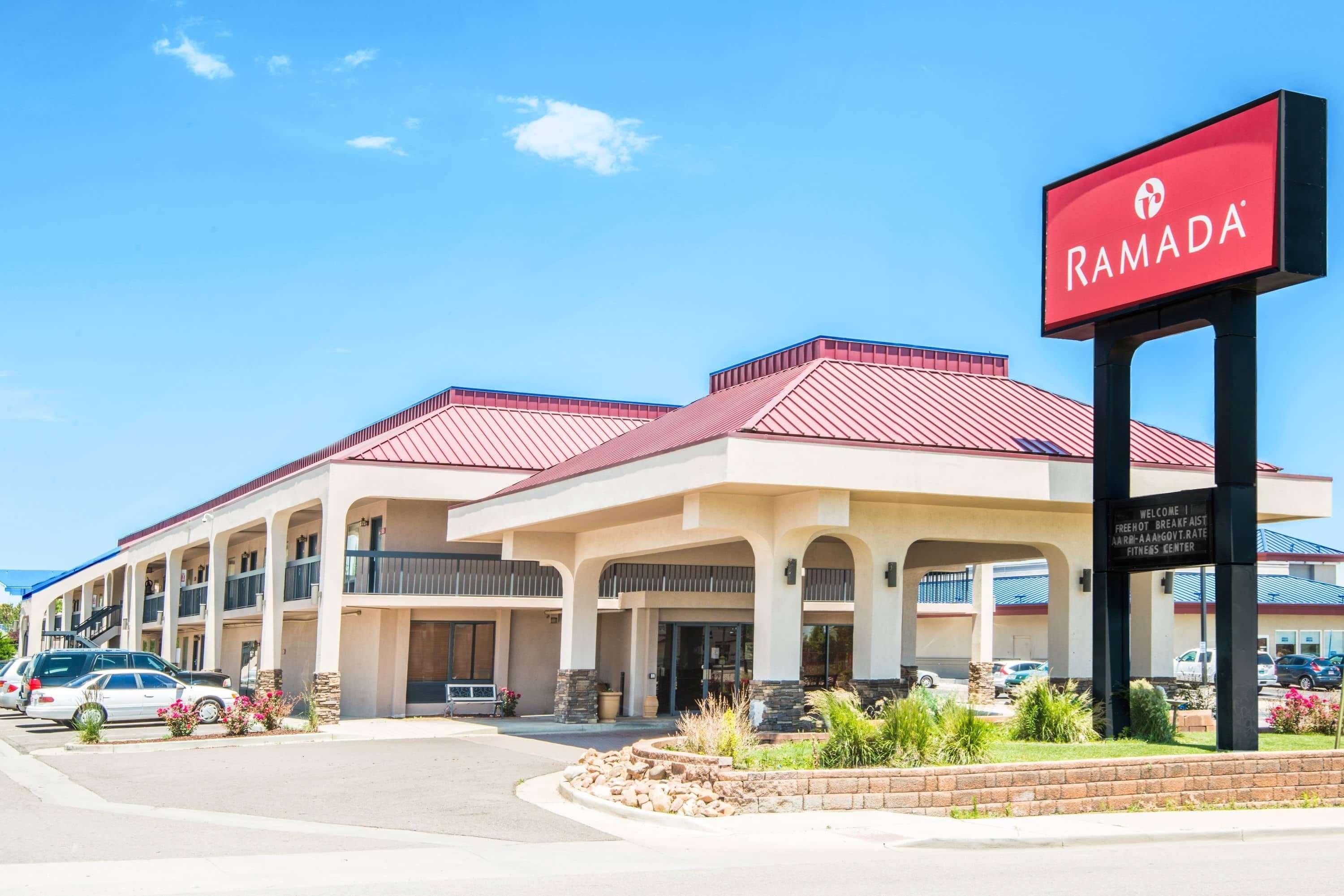 Travelodge By Wyndham Pueblo Esterno foto