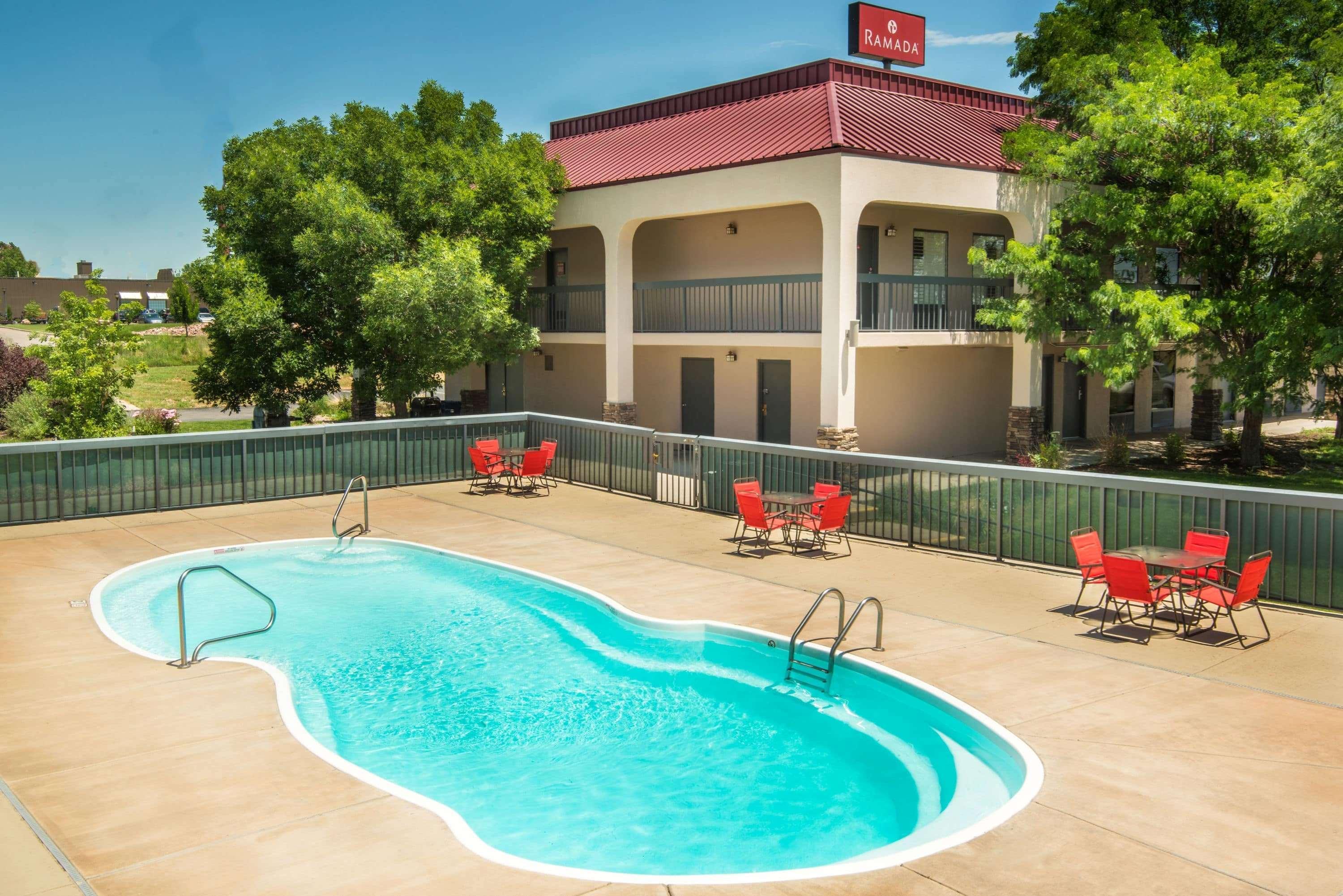 Travelodge By Wyndham Pueblo Esterno foto