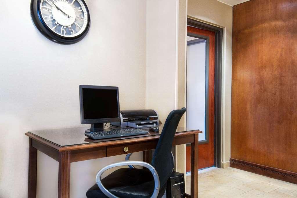Travelodge By Wyndham Pueblo Servizi foto