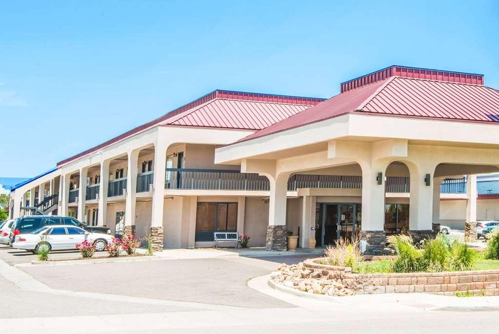 Travelodge By Wyndham Pueblo Esterno foto
