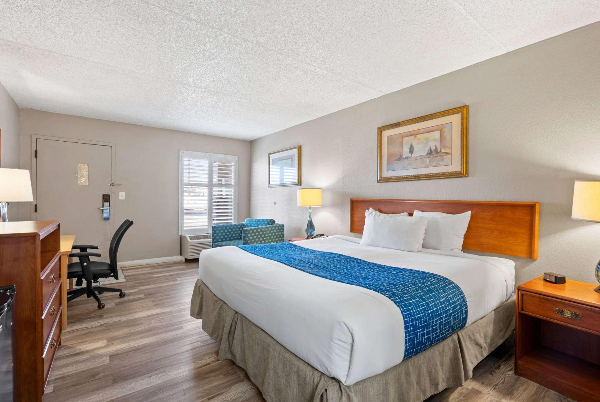 Travelodge By Wyndham Pueblo Esterno foto