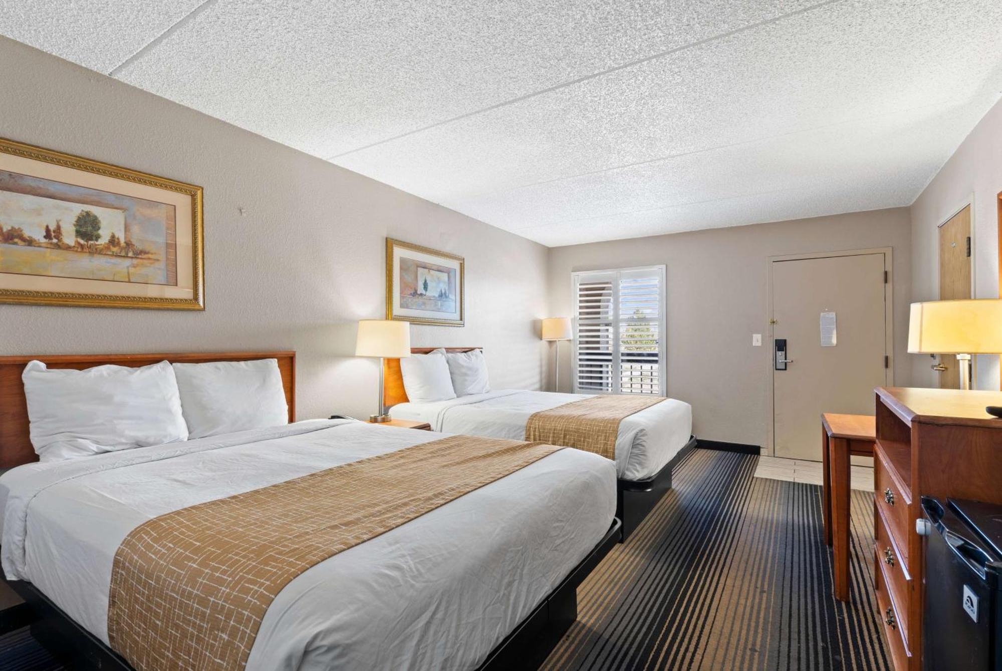 Travelodge By Wyndham Pueblo Esterno foto